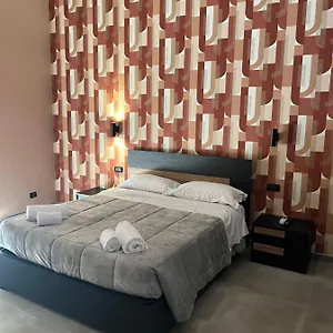 Palazzo Ferrara Napoli